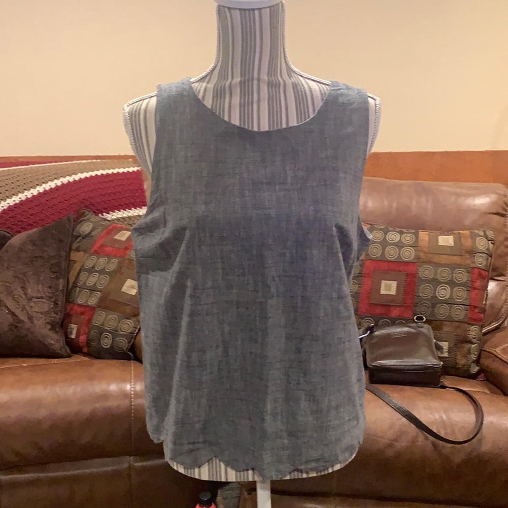 Cotton sleeveless top